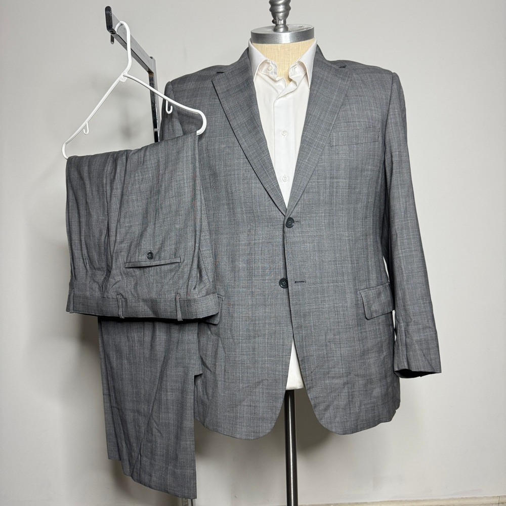 Botany 500 Super 110s Wool Plaid Two-Piece Suit 43R 36W Grey Made in Italy